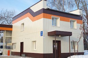  Административные здания г.Новосибирск - Панель с имитацией зазора 254мм ГОФРО